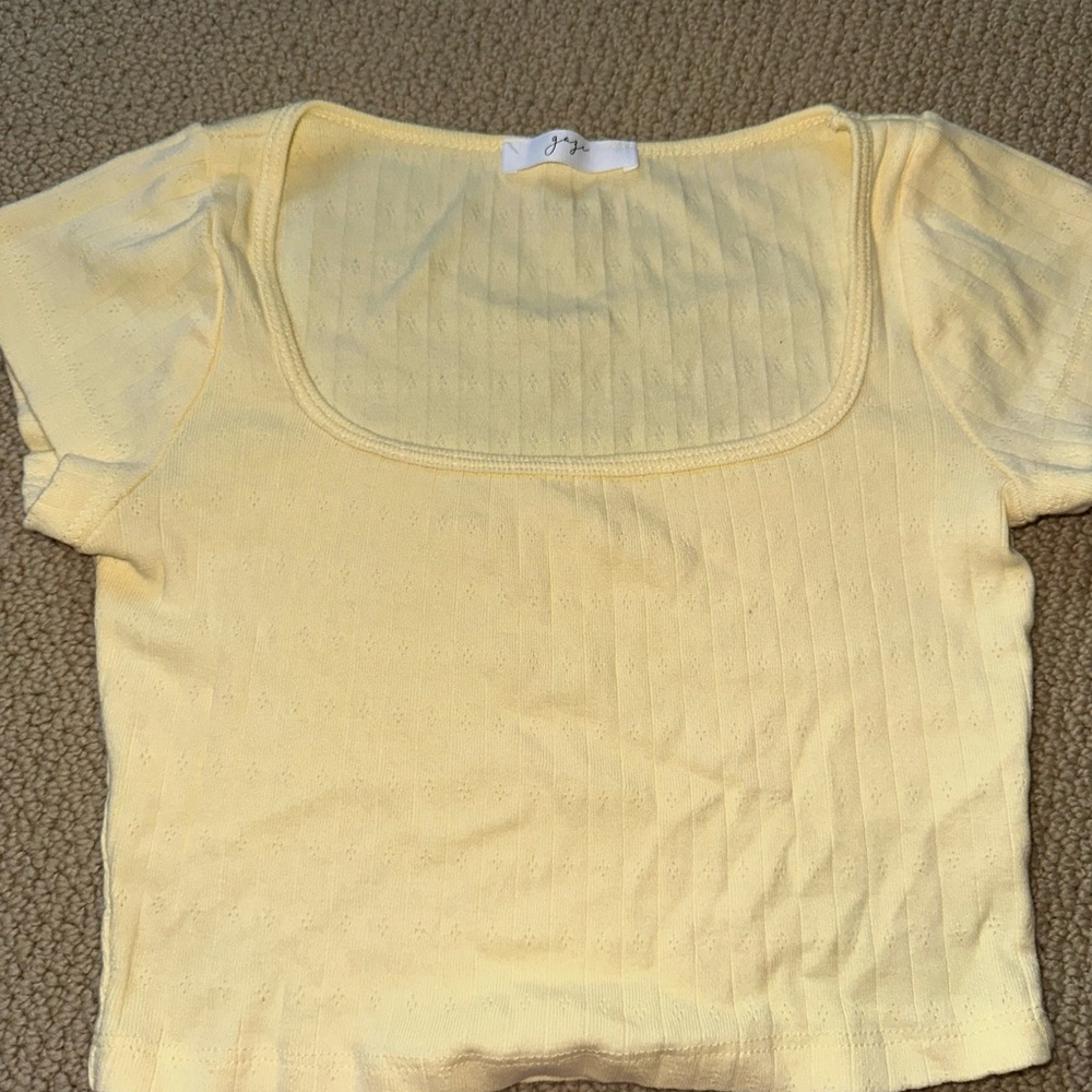 Gaze Light Yellow Square Neck Short Sleeve Top